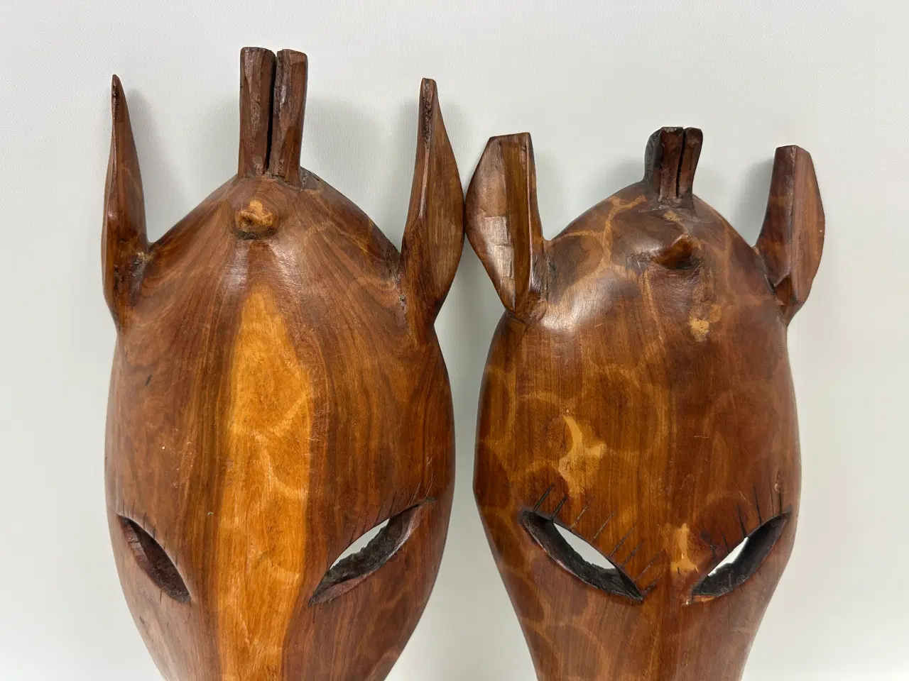 Billede 3 - 2 stk. store afrikanske 'giraf' masker