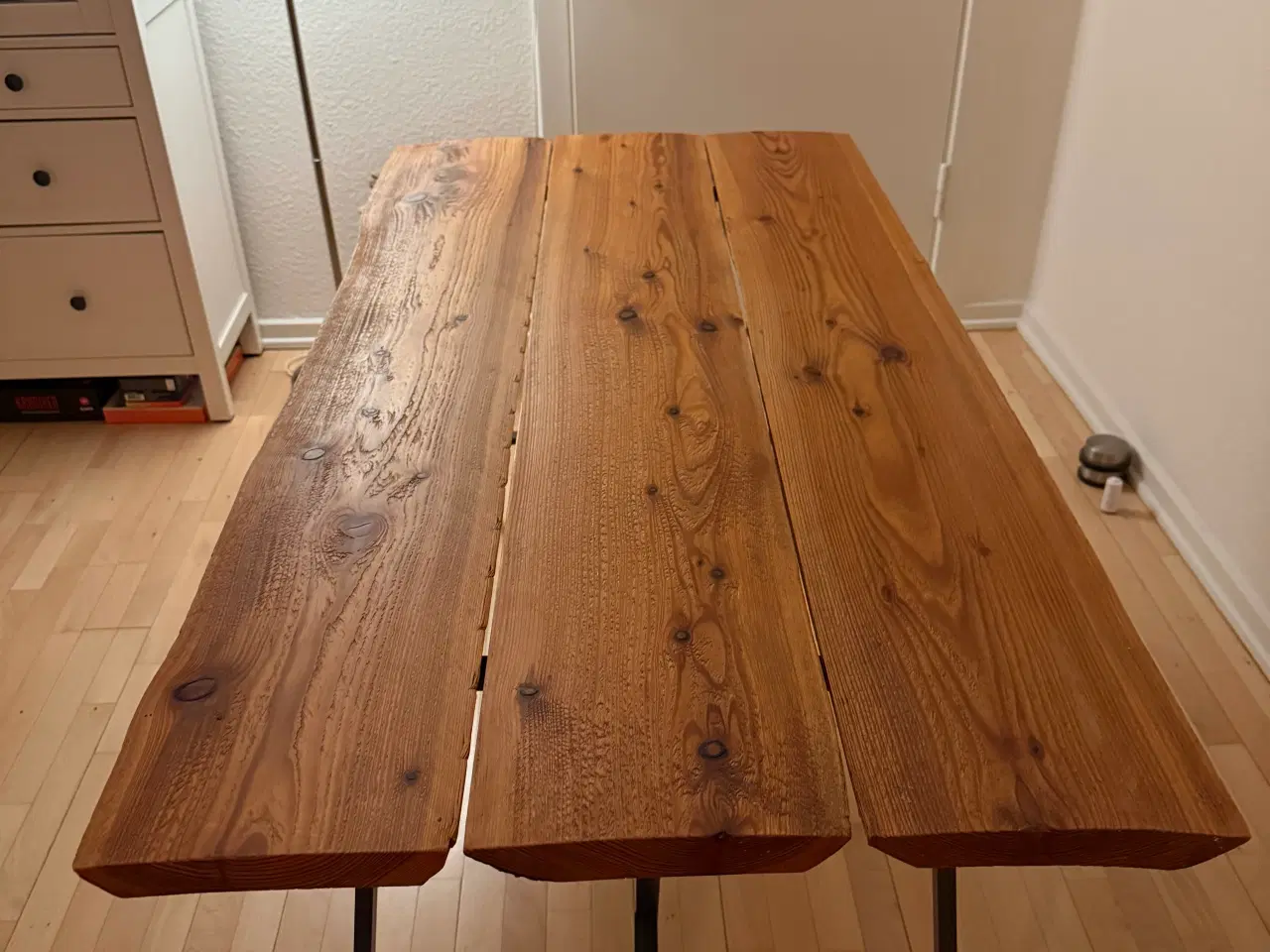 Billede 2 - Hjemmelavet plankebord