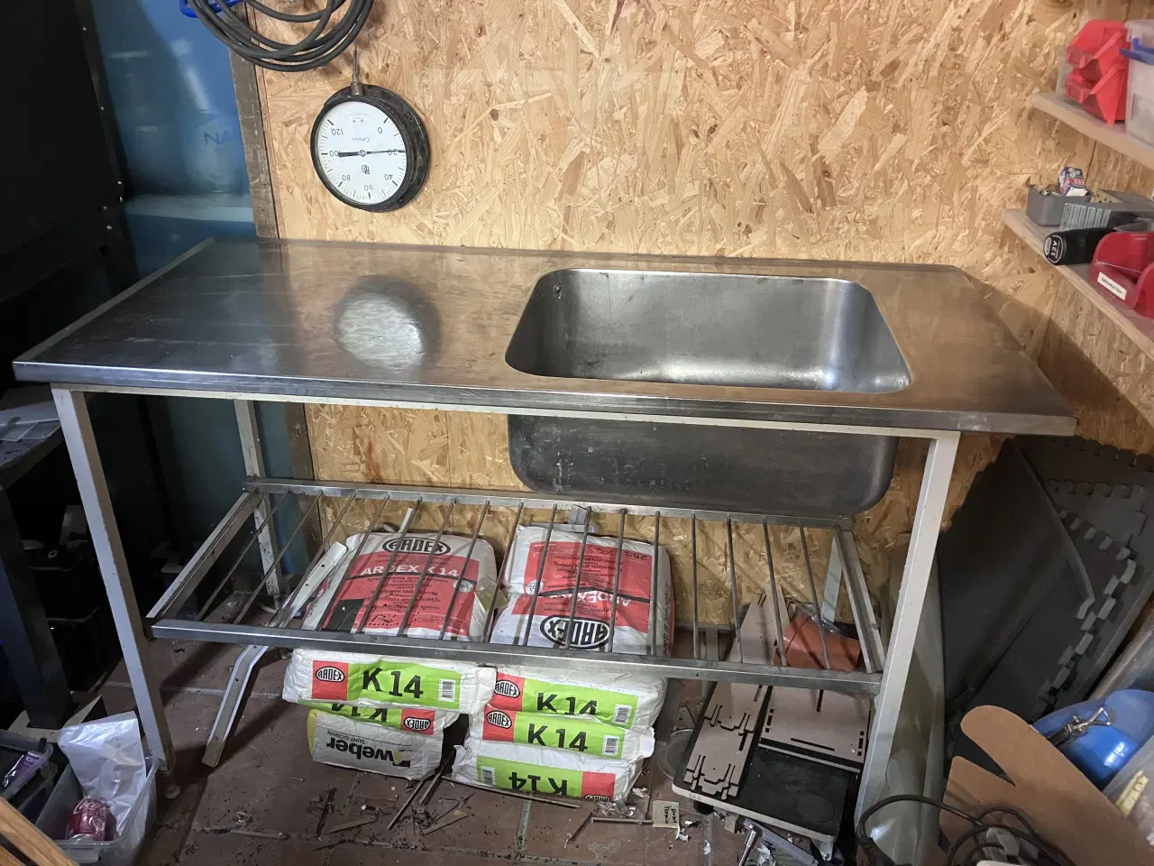 Billede 1 - Rustfri bord med stor vask