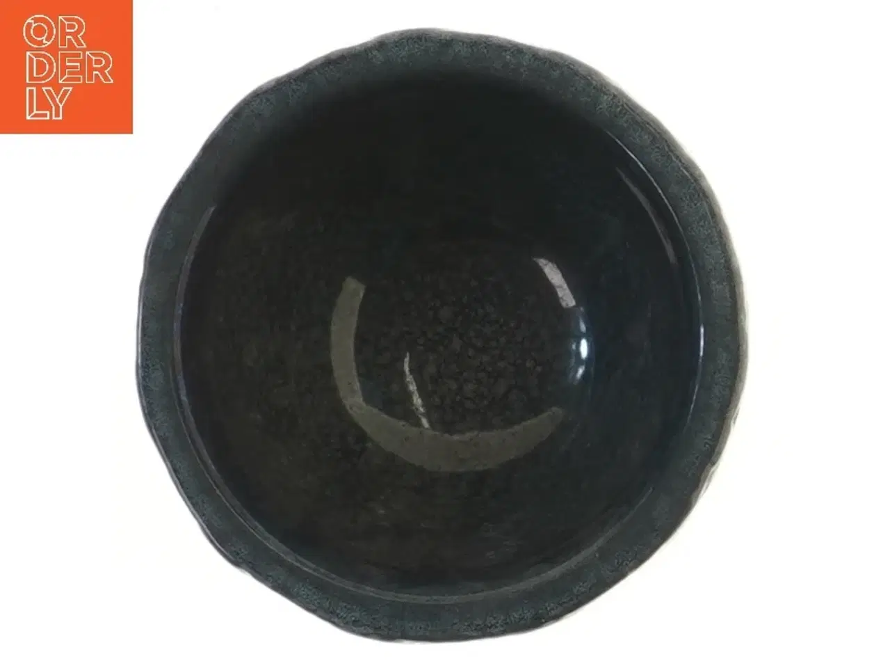 Billede 2 - Keramisk skål med relieffer (str. Ø 12 cm længde 12 cm)