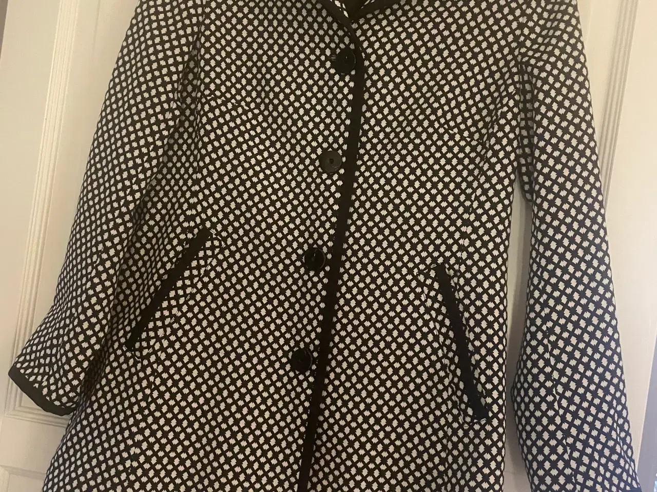 Billede 1 - FRANDSEN jakke sælges.