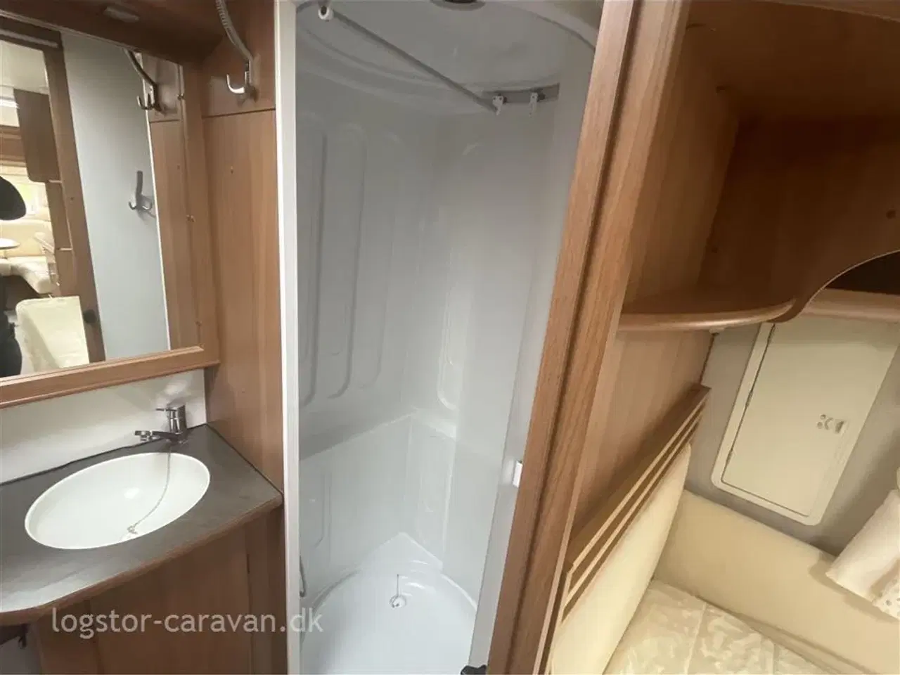 Billede 10 - 2009 - Hymer Nova 545