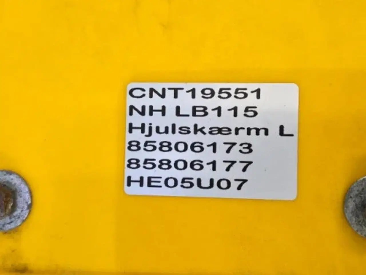 Billede 11 - New Holland LB115 Hjulskærm L. 85806173