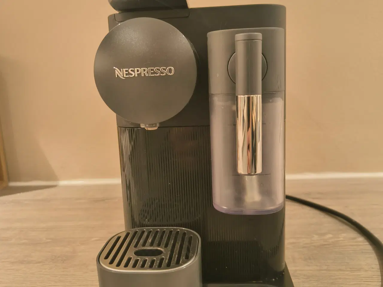 Billede 1 - Nespresso DéLonghi Lattissima One 