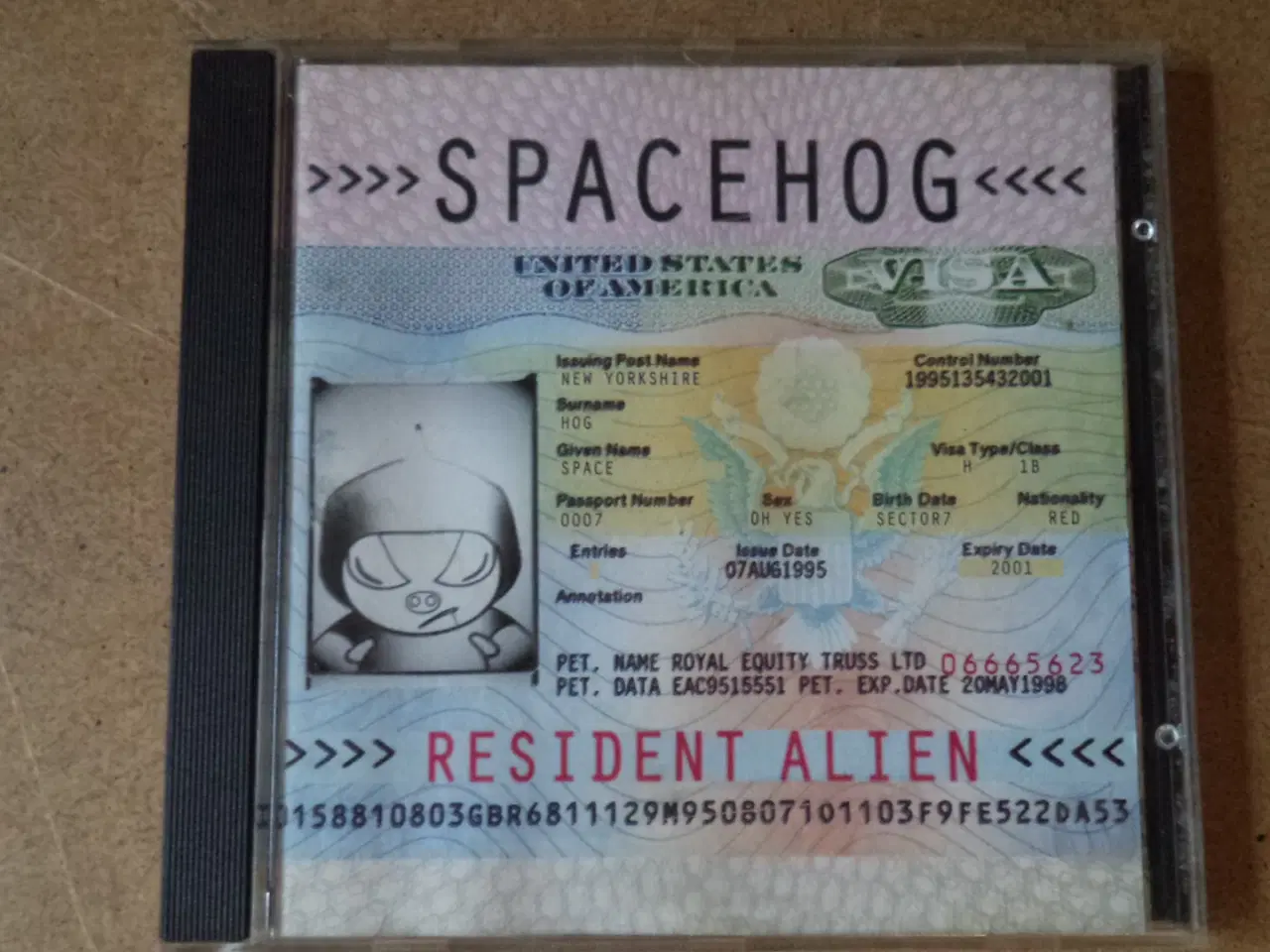 Billede 1 - Spacehog ** Resident Alien                        