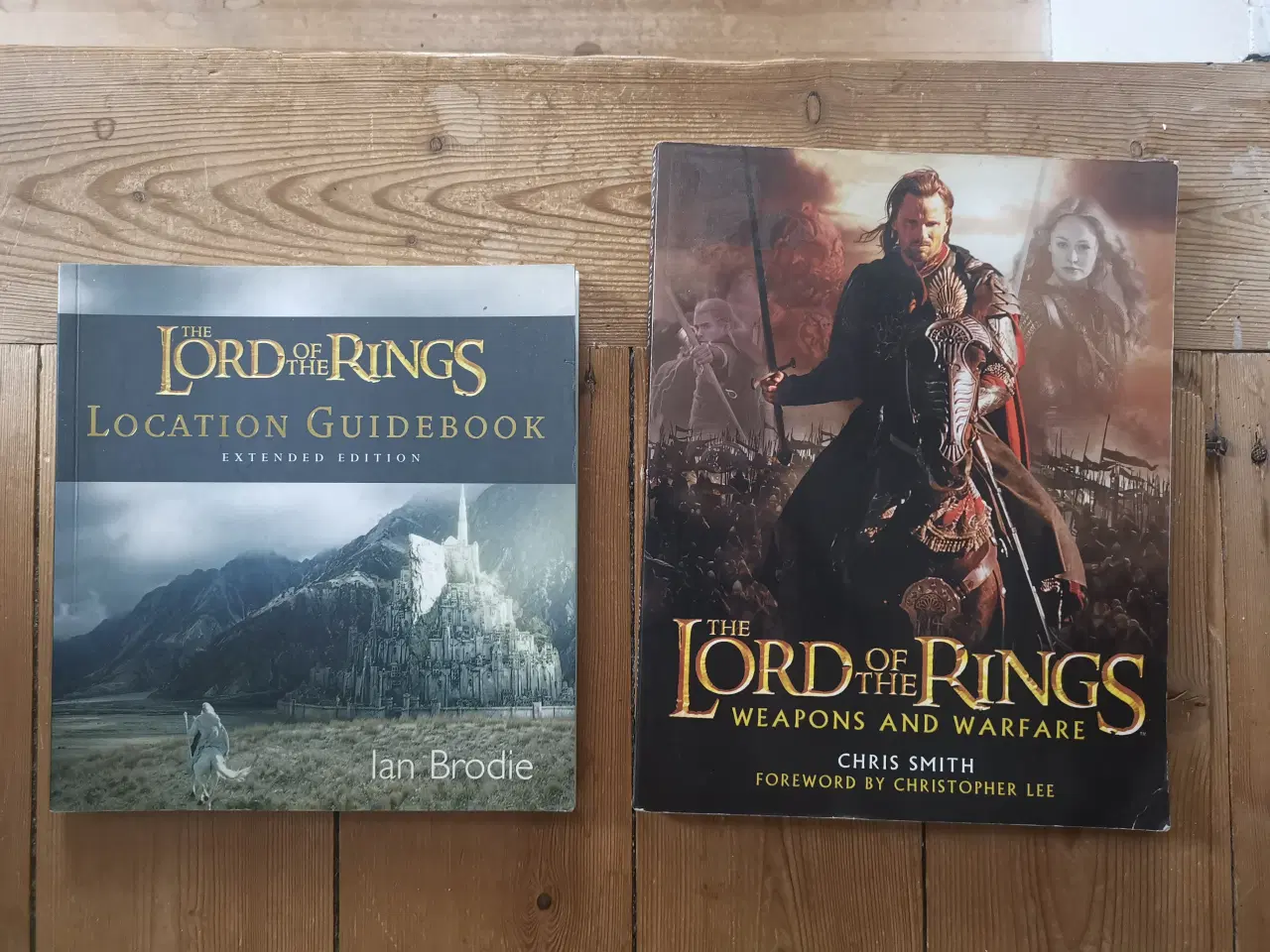 Billede 1 - The Lord of The Rings Location Guidebook & Weapons