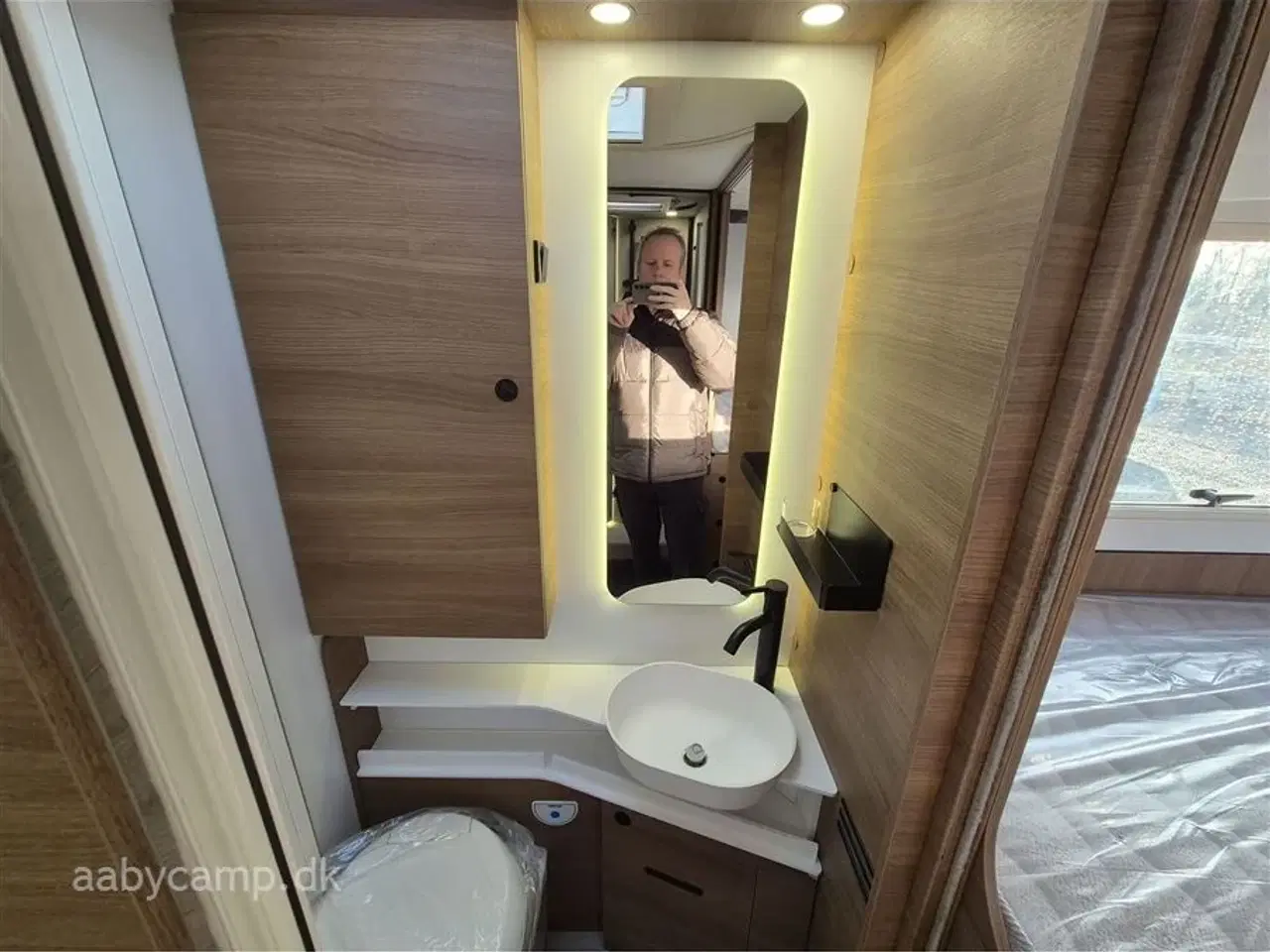 Billede 11 - 2026 - Benimar Amphitryon 967   Top model Fra Benimar med Alde Centralvarme