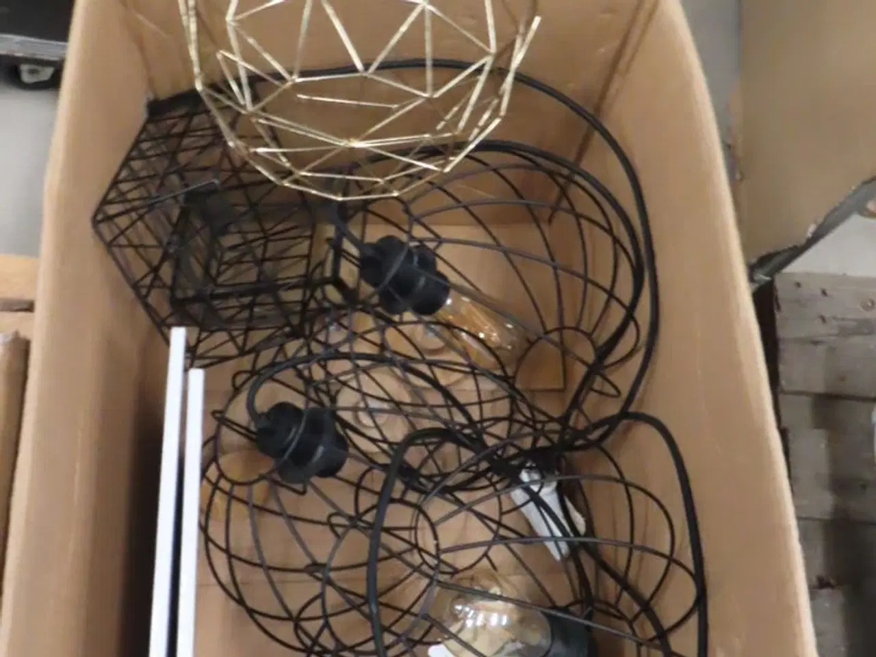 Billede 4 - 6 stk. Pendler samt skind, spejle og glasvarer