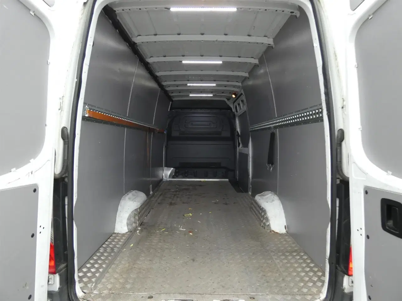 Billede 8 - Mercedes-Benz Sprinter 317 2,0 CDI A3 H2 RWD 9G-Tronic 170HK Van Aut.