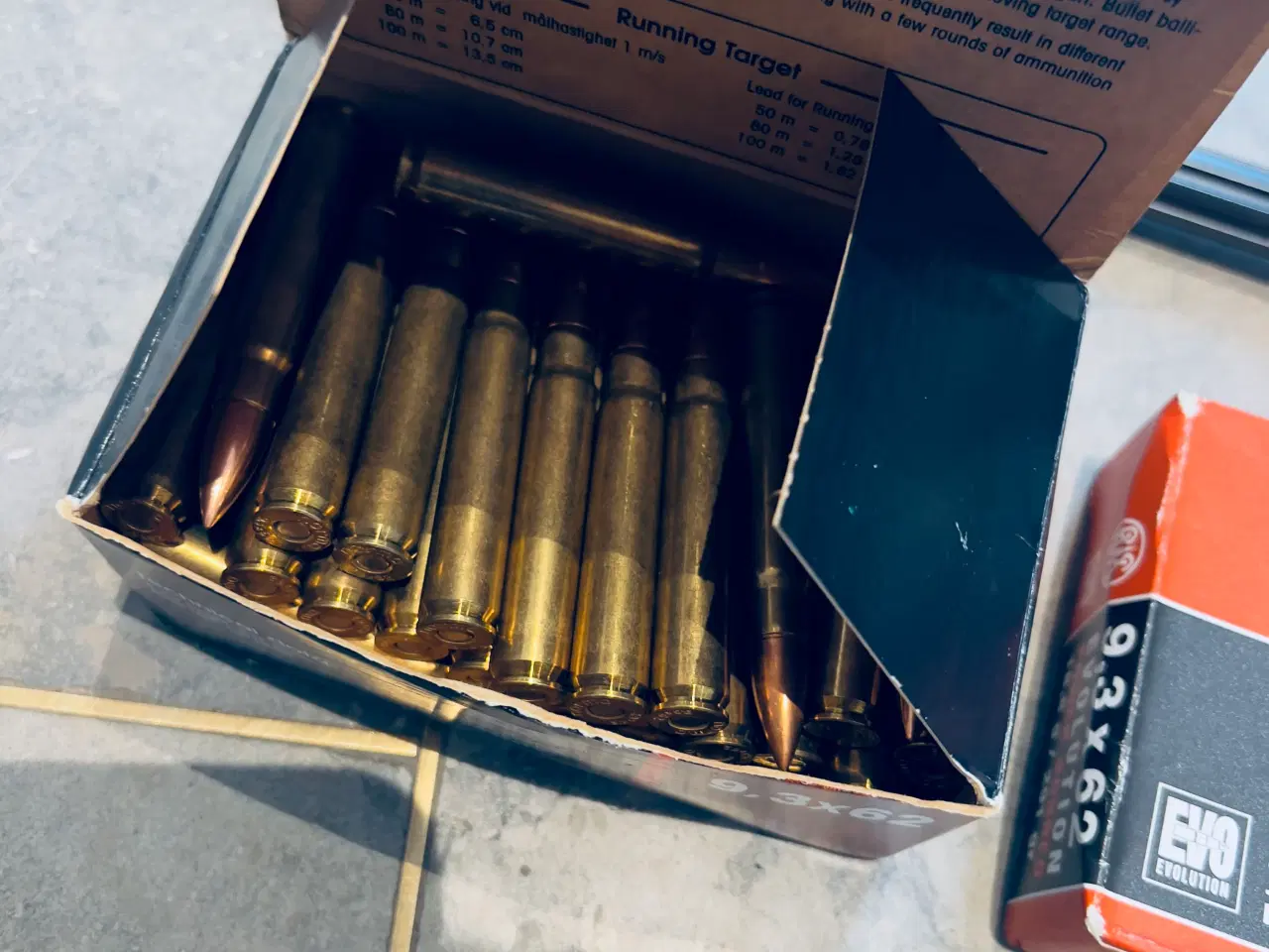 Billede 4 - Blaser R8, løb 9,3-62 fluted - m. ammonition