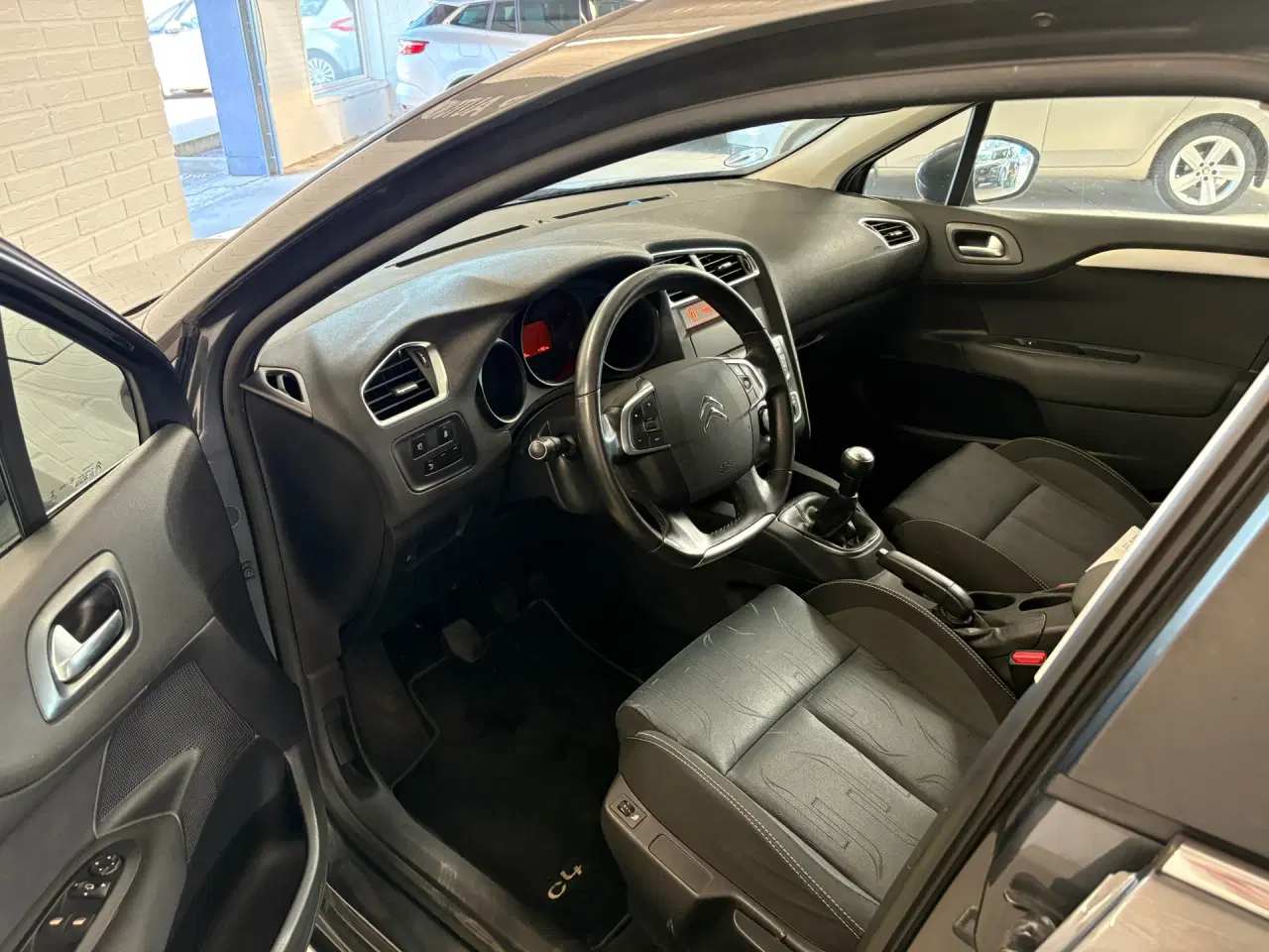 Billede 3 - Citroën C4 1,6 HDI Attraction 90HK 5d