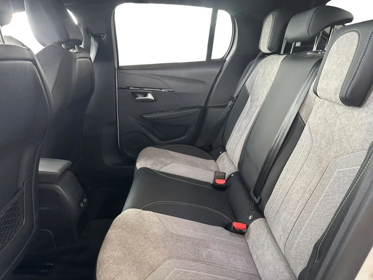 Billede 8 - Peugeot e-208 50 GT Sky