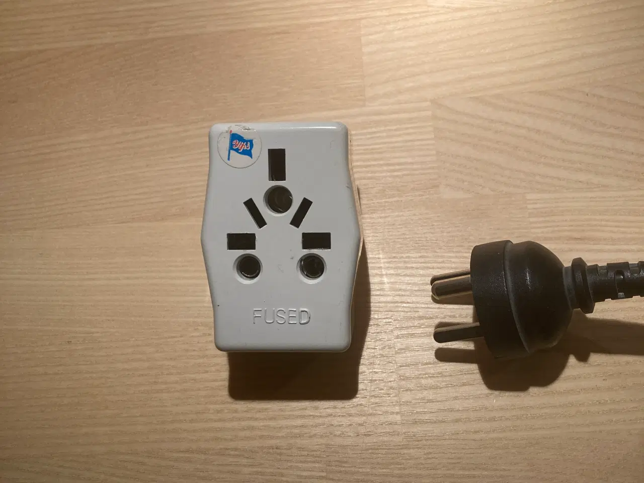 Billede 6 - 13 Amp / 250 Volt EU/DK til UK netstik adapter