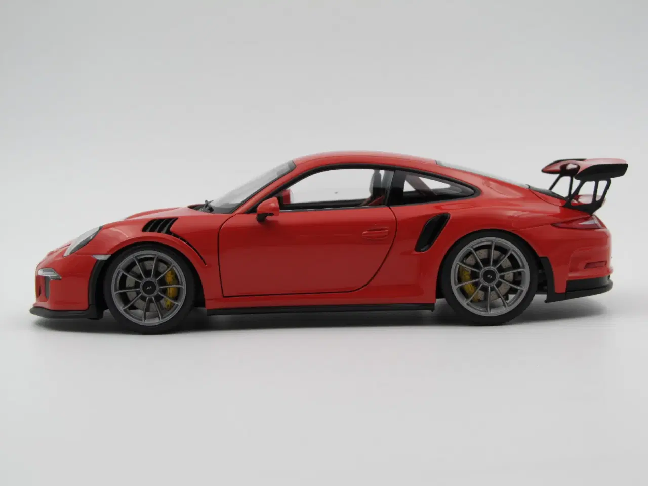 Billede 7 - 2016 Porsche 911 (991.1) GT3 RS AUTOart - 1:18