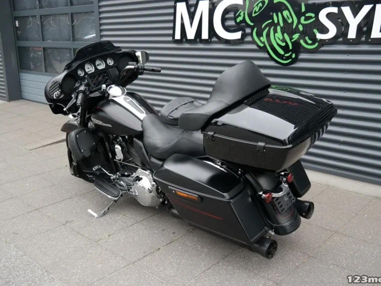 Billede 17 - Harley-Davidson FLHXS Street Glide Special MC-SYD       BYTTER GERNE