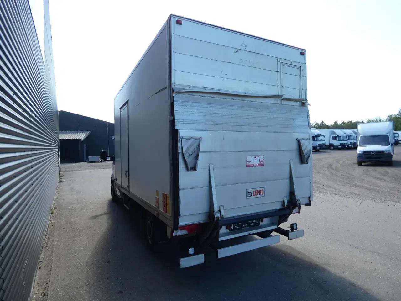 Billede 7 - Mercedes-Benz Sprinter 316 2,1 CDI Alu.kasse m./lift RWD 163HK Ladv./Chas. Aut.