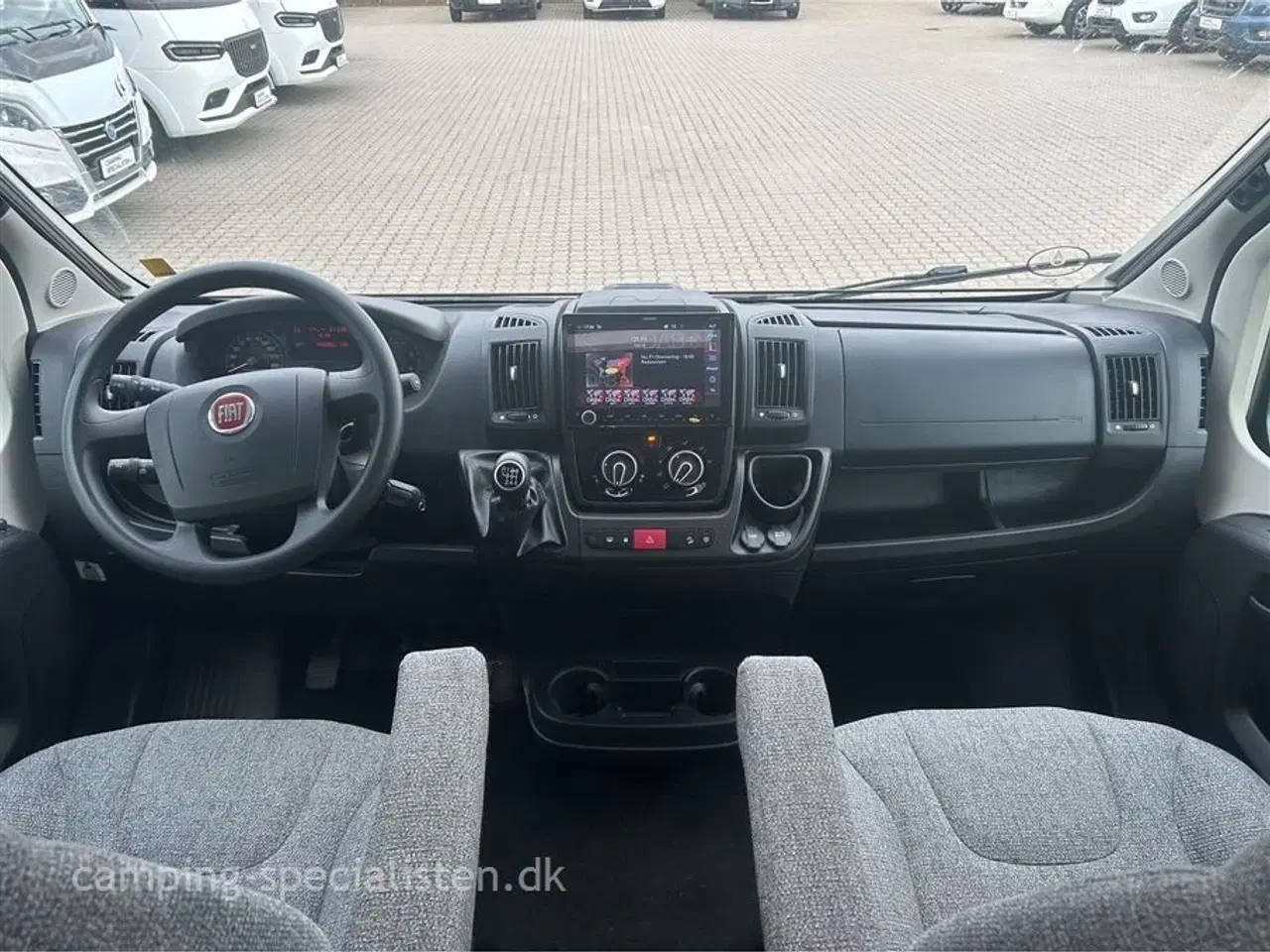 Billede 4 - 2021 - Hymer Free 600 120 Hk   Hymer Free 600 model 2021 - er først taget i brug i 2022 - kan nu ses hos Camping-Specialisten.dk