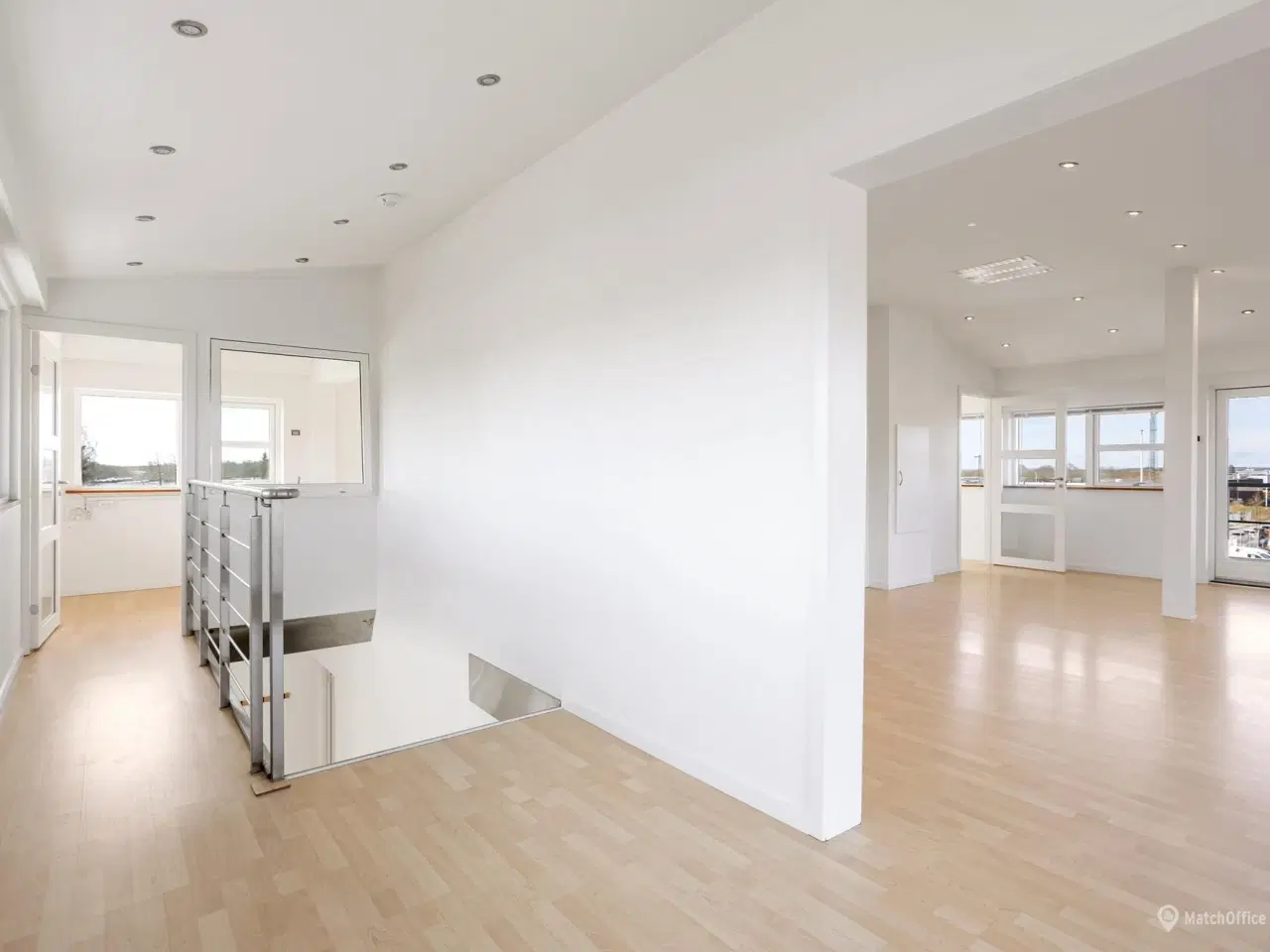 Billede 3 - Lyst kontor i større erhvervspark