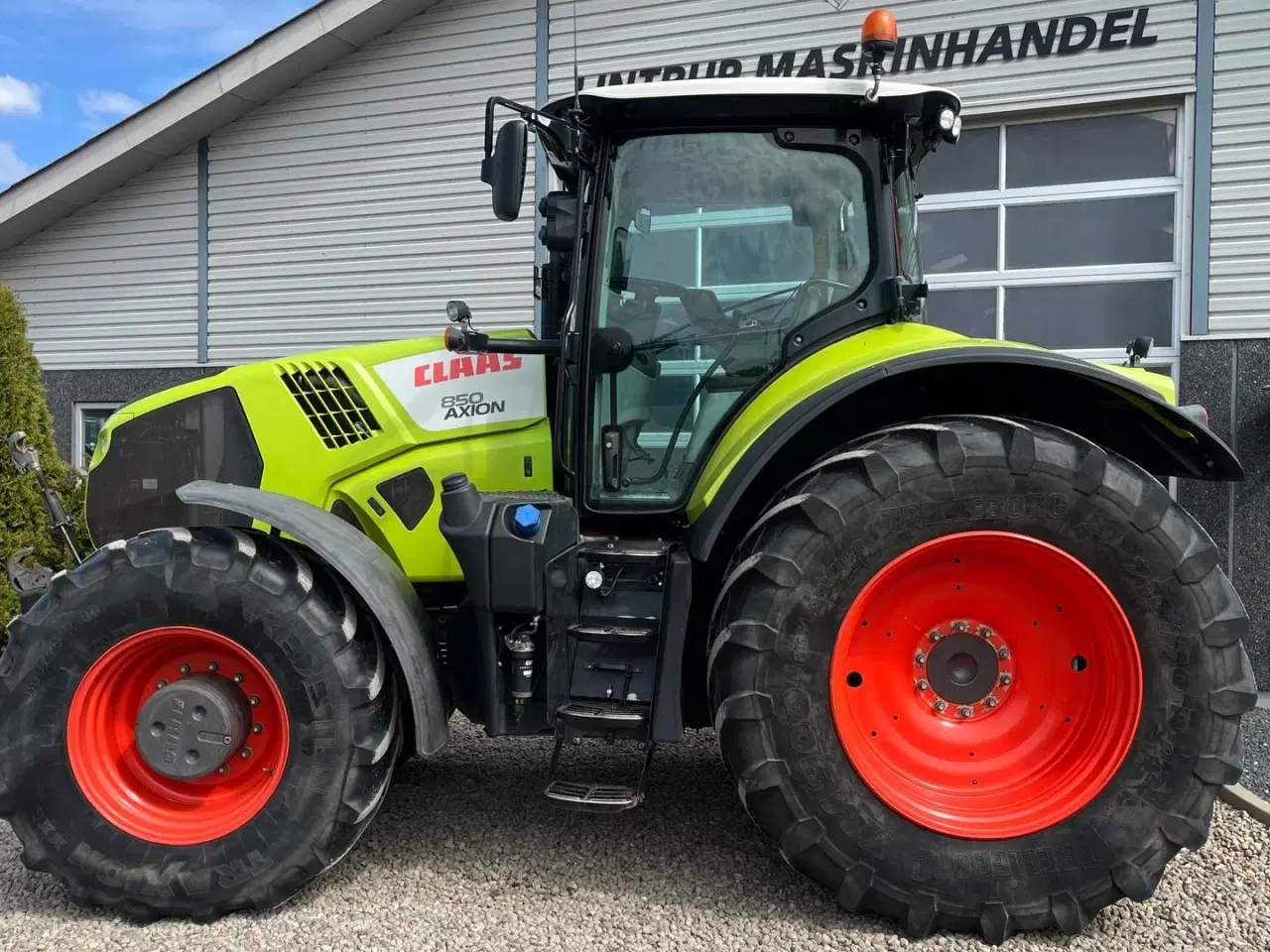 Billede 13 - CLAAS AXION 850 Med frontlift og frontpto