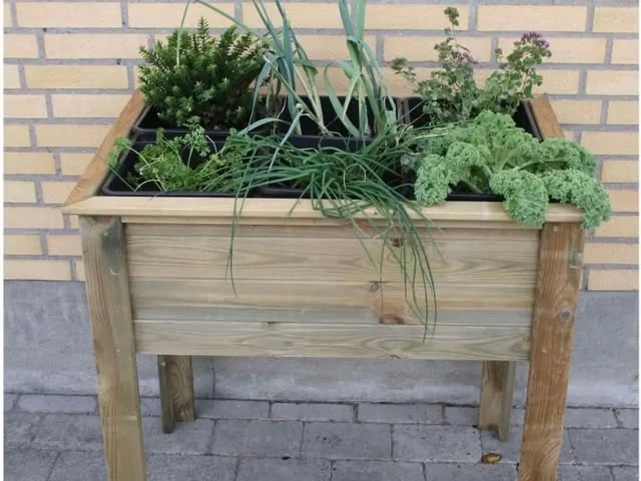 Billede 1 - Plantekasser til 3 og 6 plantekasser