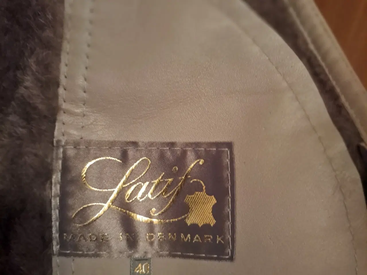 Billede 7 - Rulamsfrakke ... Pæn, velholdt og 100% ægte rulam