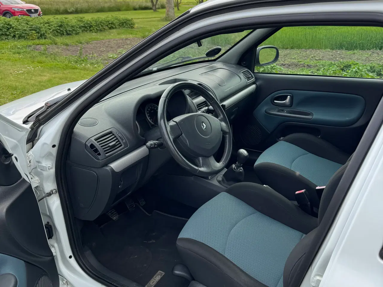 Billede 12 - Nysynet Renault Clio 1,4 16V 100 HK 2007