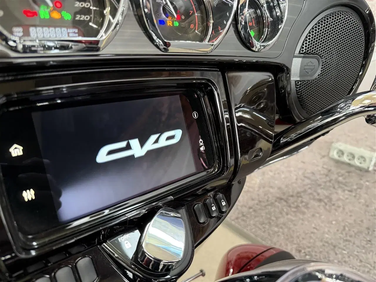 Billede 23 - Harley-Davidson FLHTCUTGSE Tri Glide Ultra CVO 117" Trike