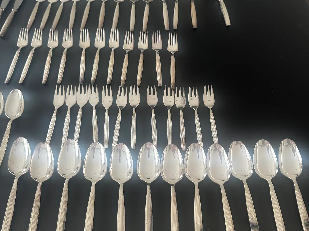 Billede 3 - Flot Capri KJA bestik 108 dele