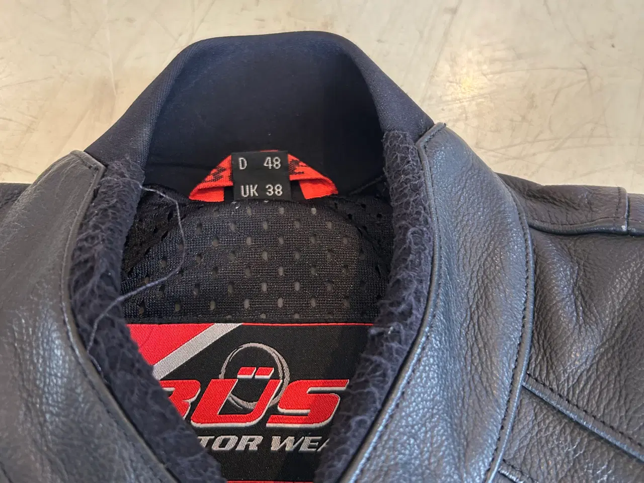 Billede 3 - Buse mc læderdragt