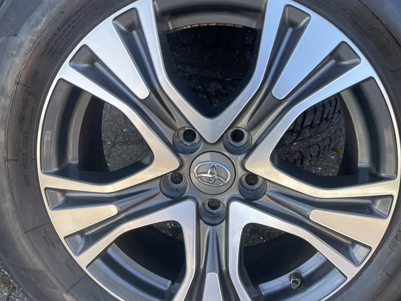 Billede 1 - Toyota originale alufælge 17” Rav4