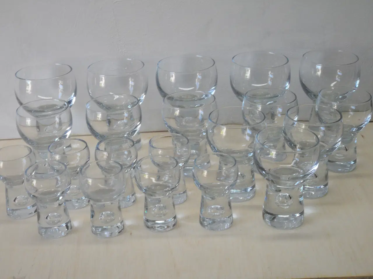 Billede 1 - 21 stk. Per Lütkens Ballonglas fra Holmegaard
