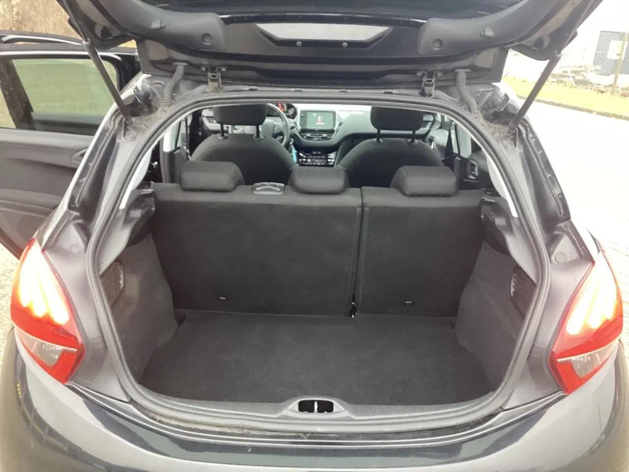 Billede 15 - Peugeot 208 1,6 BlueHDi 100 Chili Sky