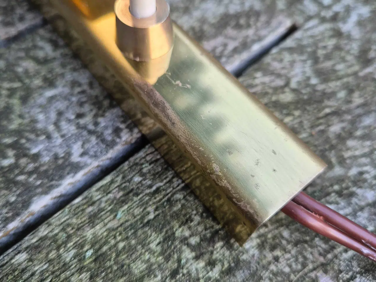 Billede 12 - Modernistisk væglampe i messing og glas 