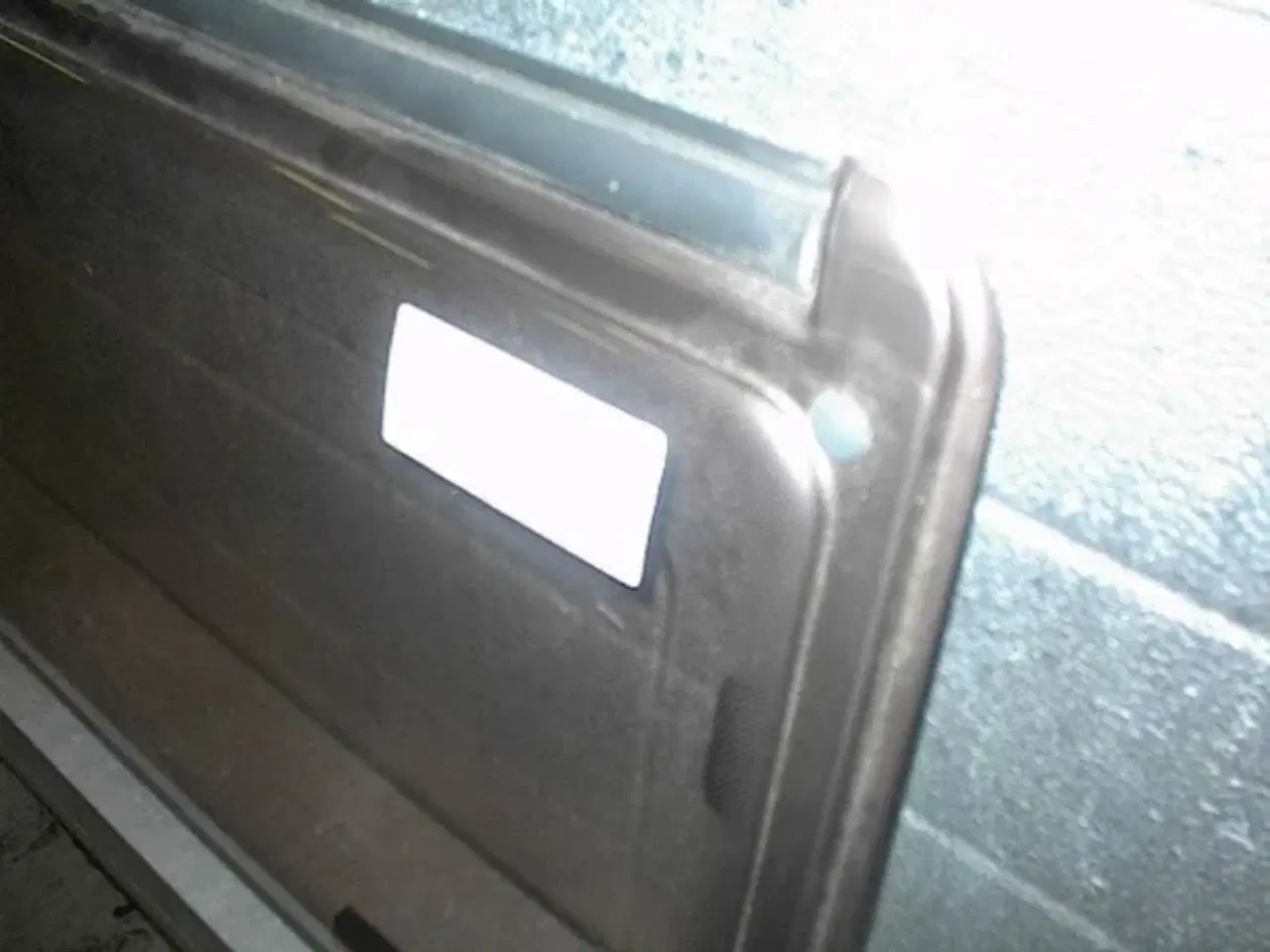 Billede 1 -   Byrstner Rude Oplukkelig