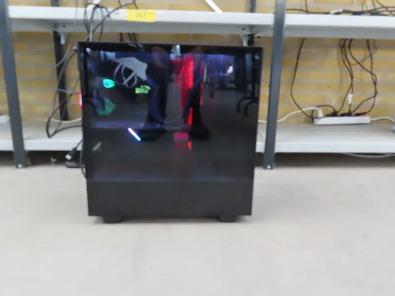 Billede 1 - Stationær computer