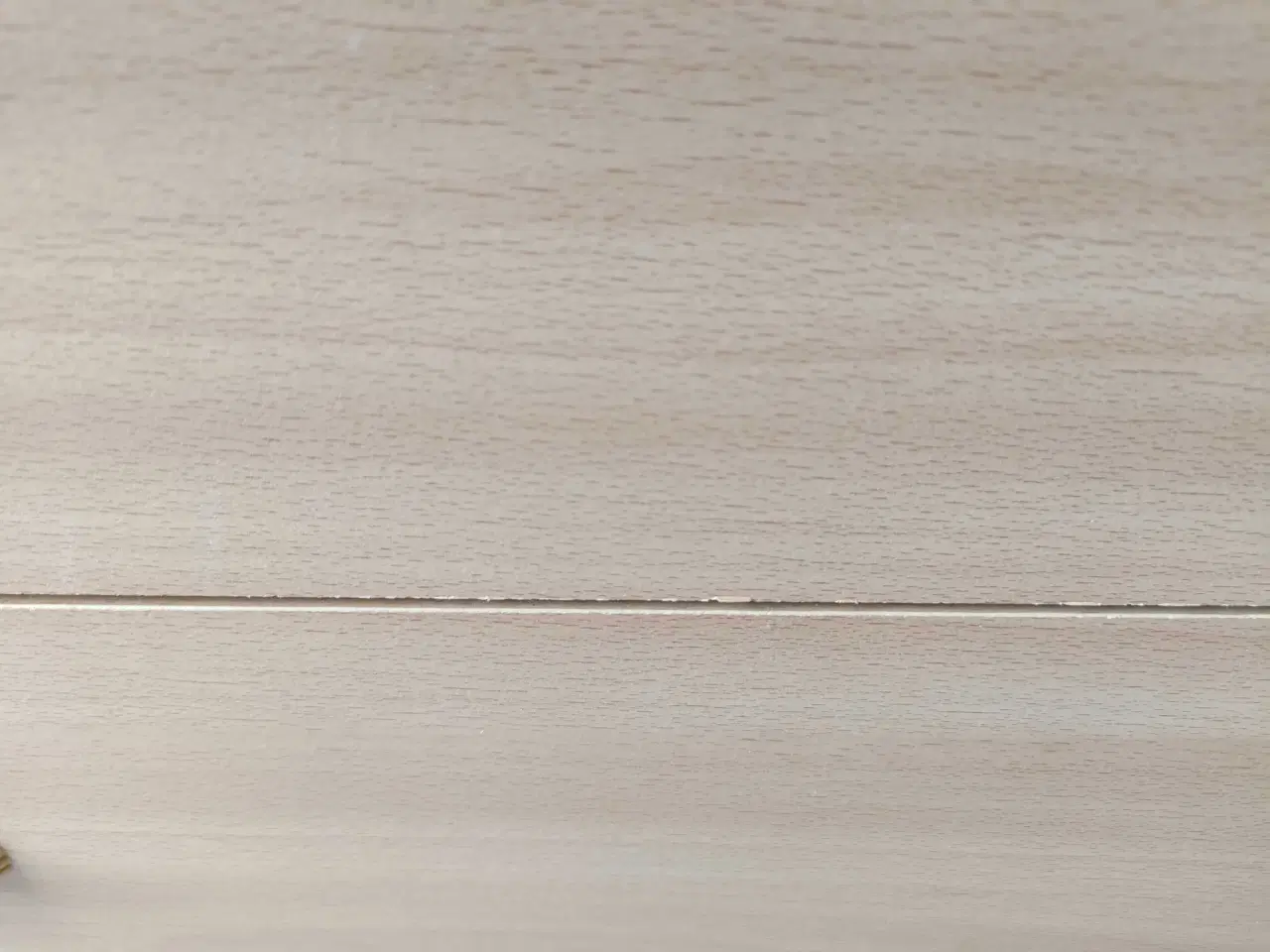 Billede 5 - Kommode, honning farvet.