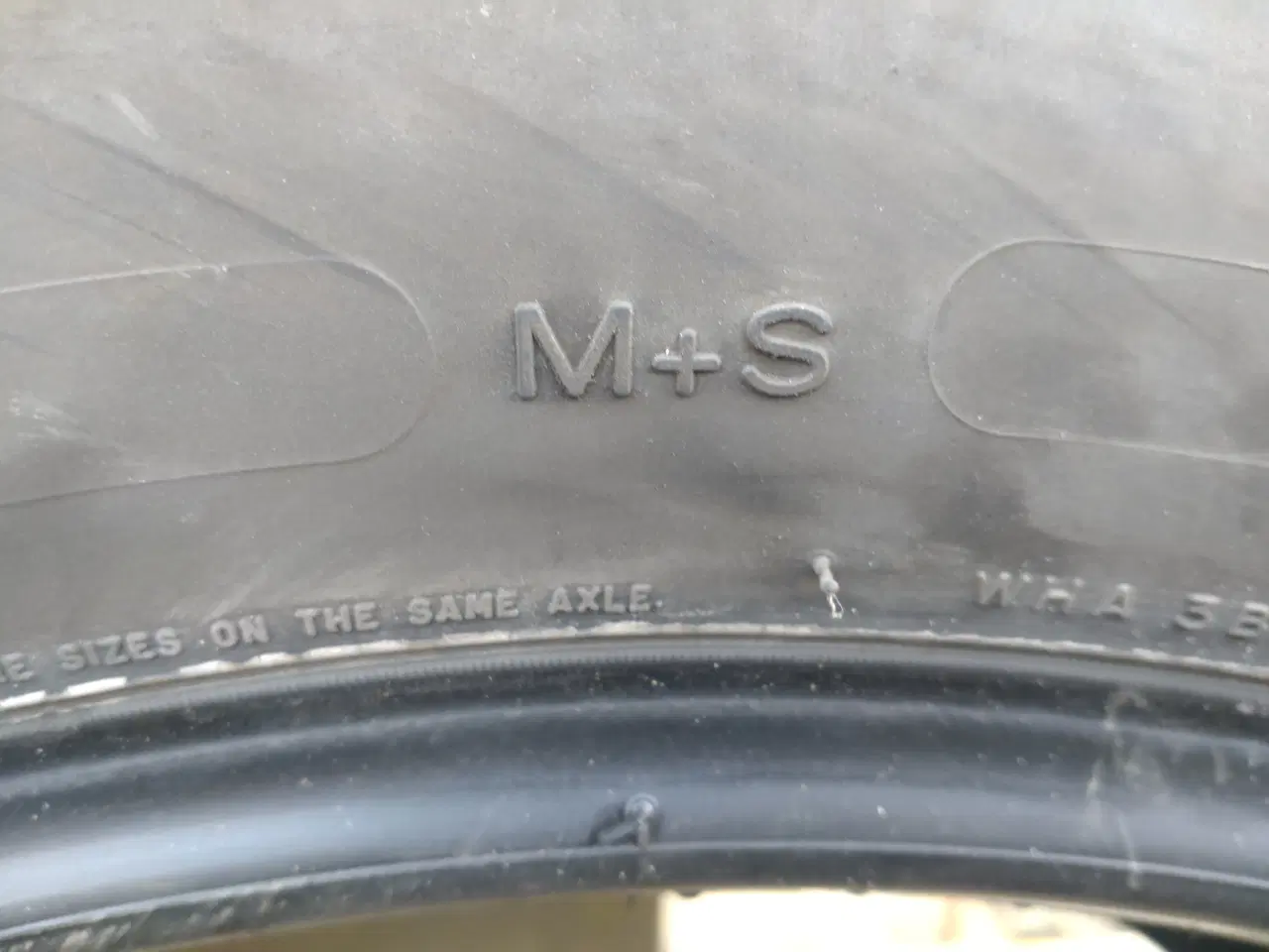 Billede 3 - Dæk 265/60R18 Michelin 