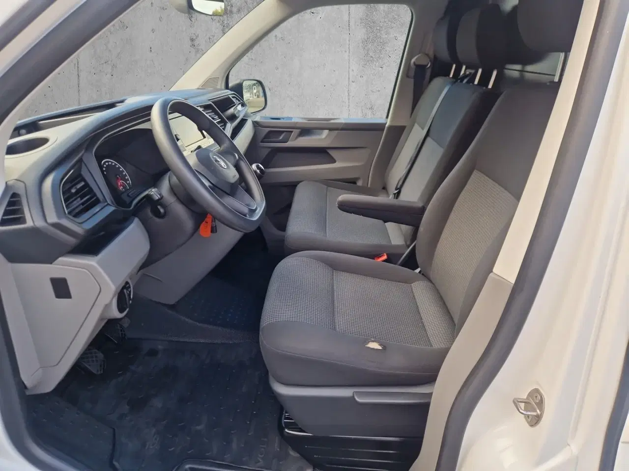 Billede 17 - VW Transporter 2,0 TDi 110 Kassevogn kort