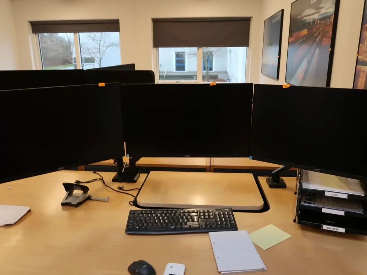 Billede 1 - 3 stk. computerskærme AOC 24B2 med tastatur, mus, computer HP EliteDesk