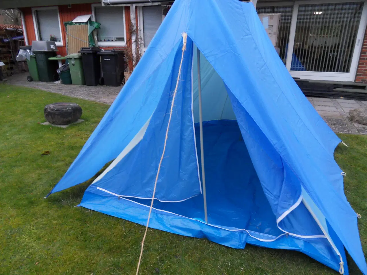 Billede 2 - Telt til 4 personer. + telt-igloo til 3 personer