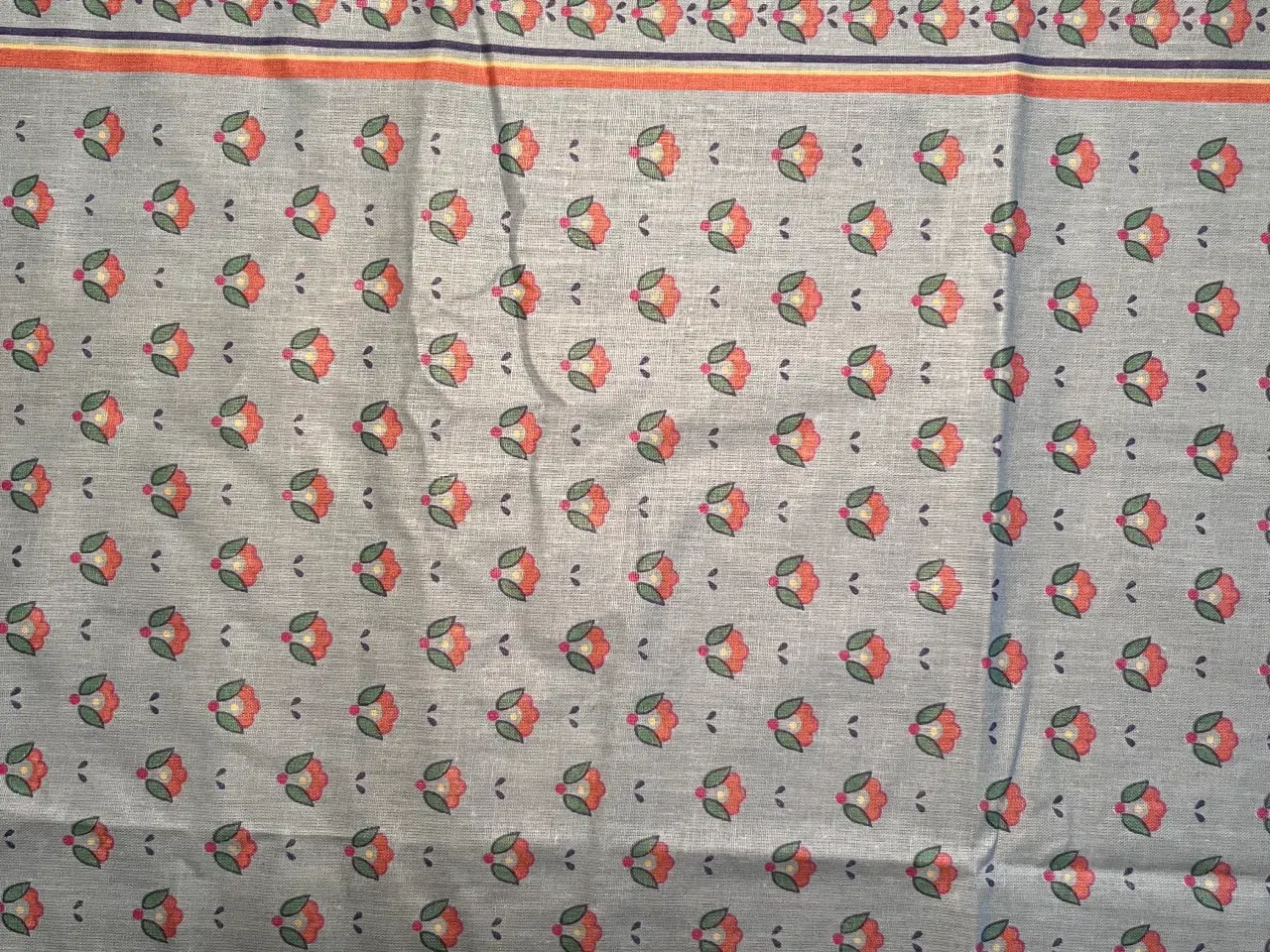 Billede 4 - 6 meter smukt 100 % bomuldssatin