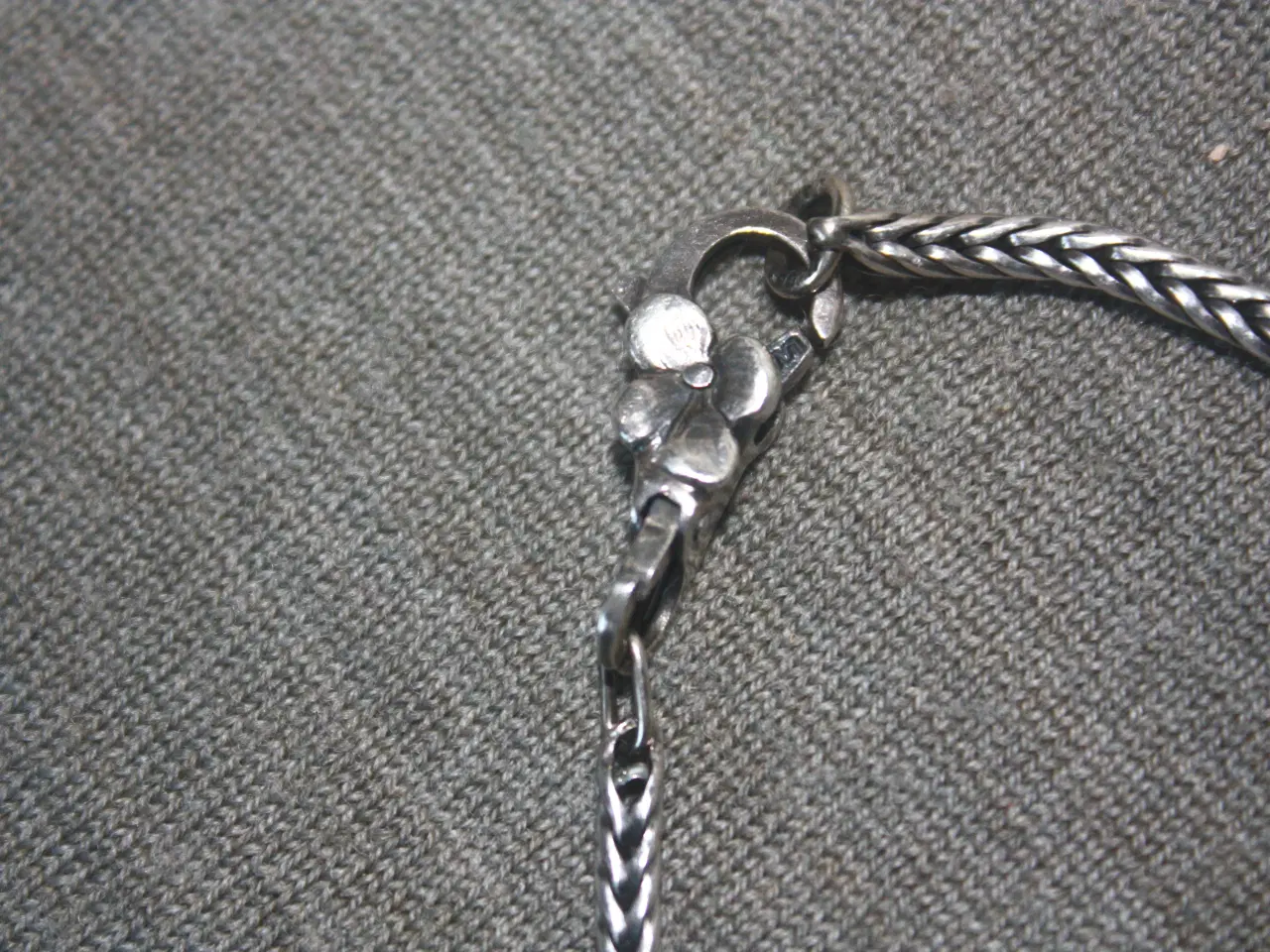 Billede 4 - Armbånd Trollbeads med blomsterlås 4 troldekugler 