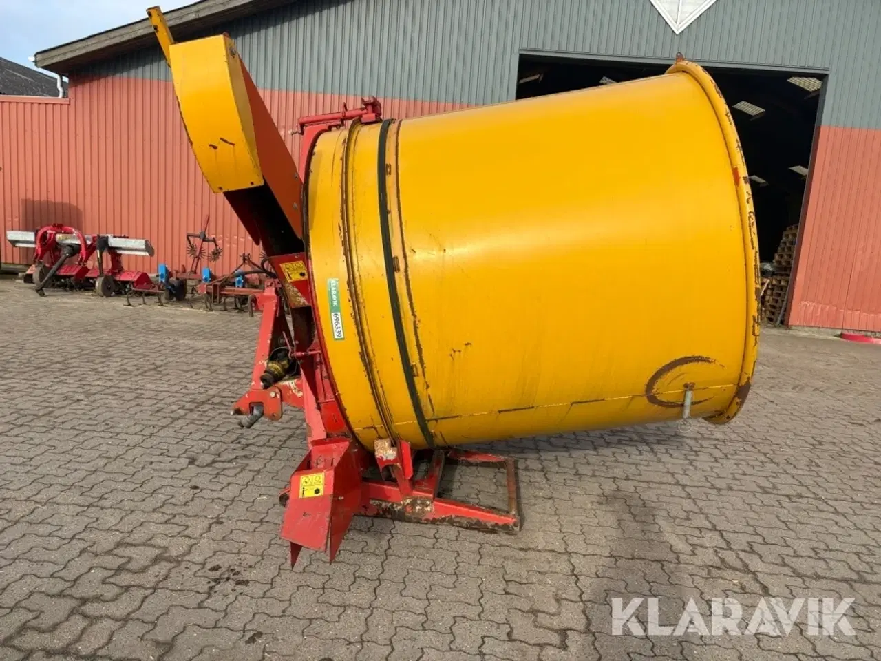 Billede 4 - Halmudlægger Teagle Tomahawk 5050 - brugt til jordbær