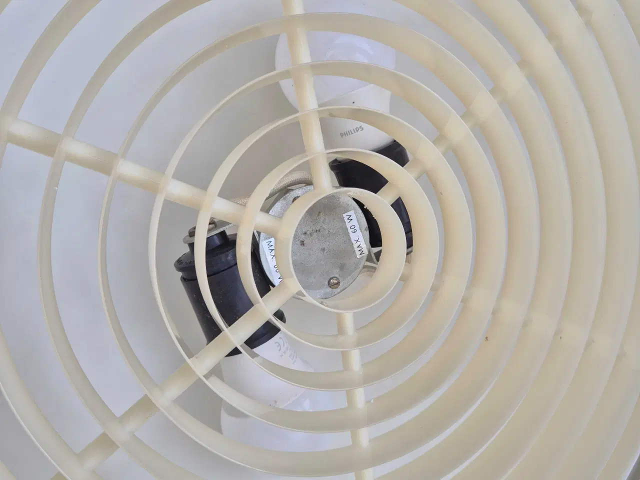 Billede 11 - Rød retrolampe med lækkert design