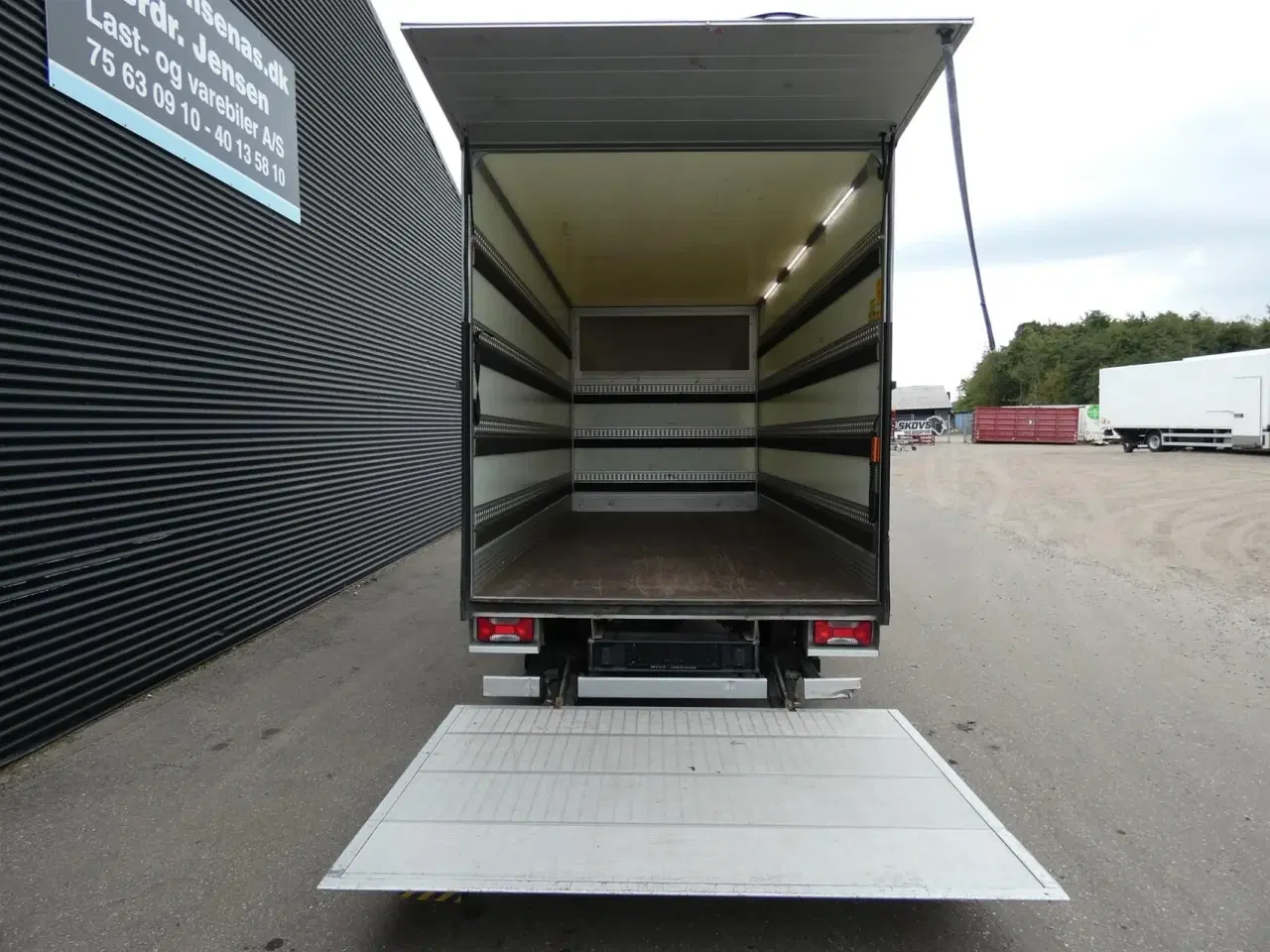 Billede 8 - Iveco Daily 35S18 4100mm 3,0 D 180HK Ladv./Chas. 8g Aut.