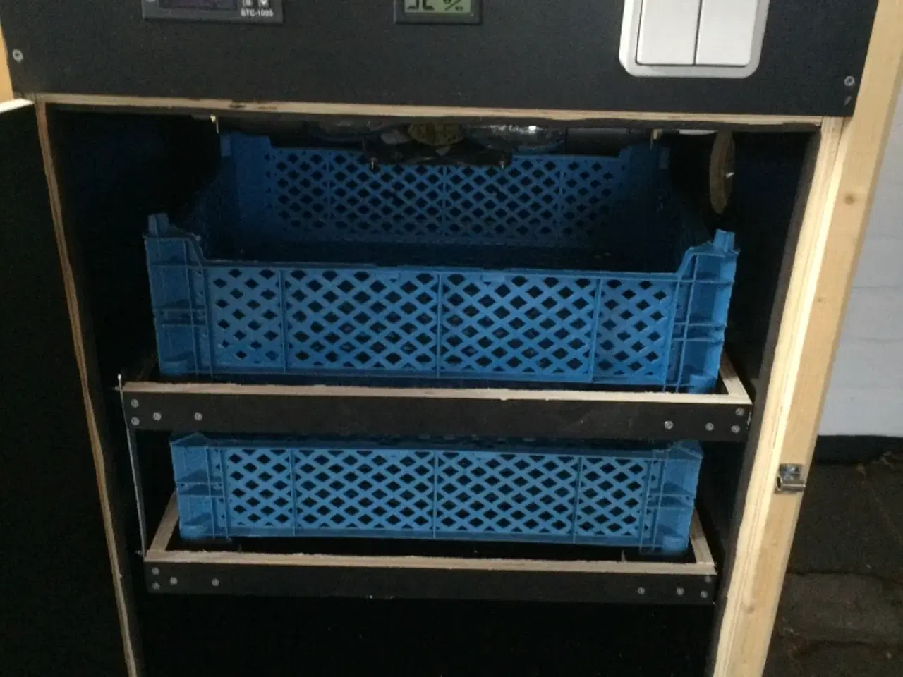 Billede 3 - Fuldautomatisk Rugemaskine 120