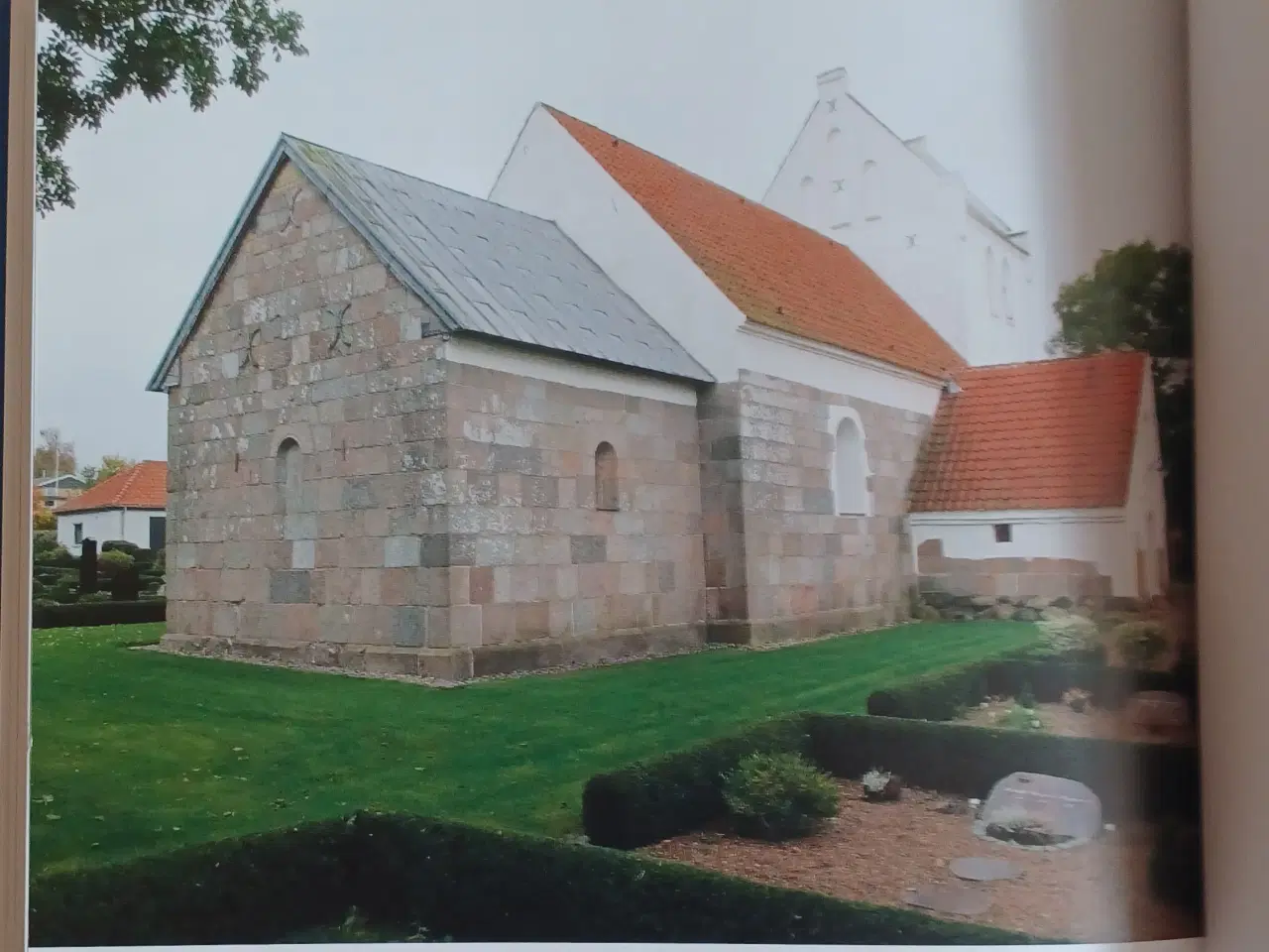 Billede 3 - TIL KLARUP KIRKES PRYD