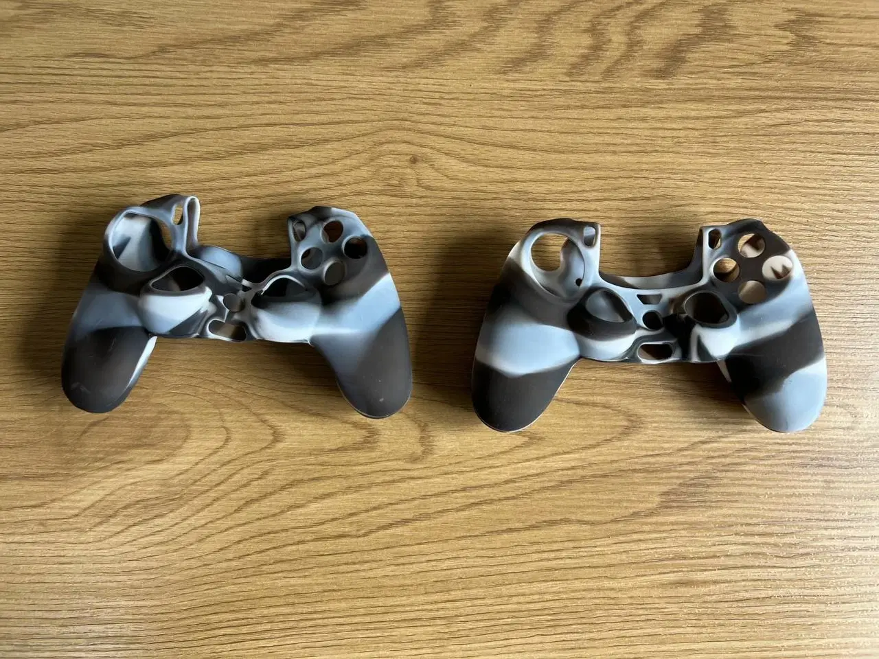 Billede 6 - Komplet PS4 Pakke – 4 Controllere, 3 Spil og mere
