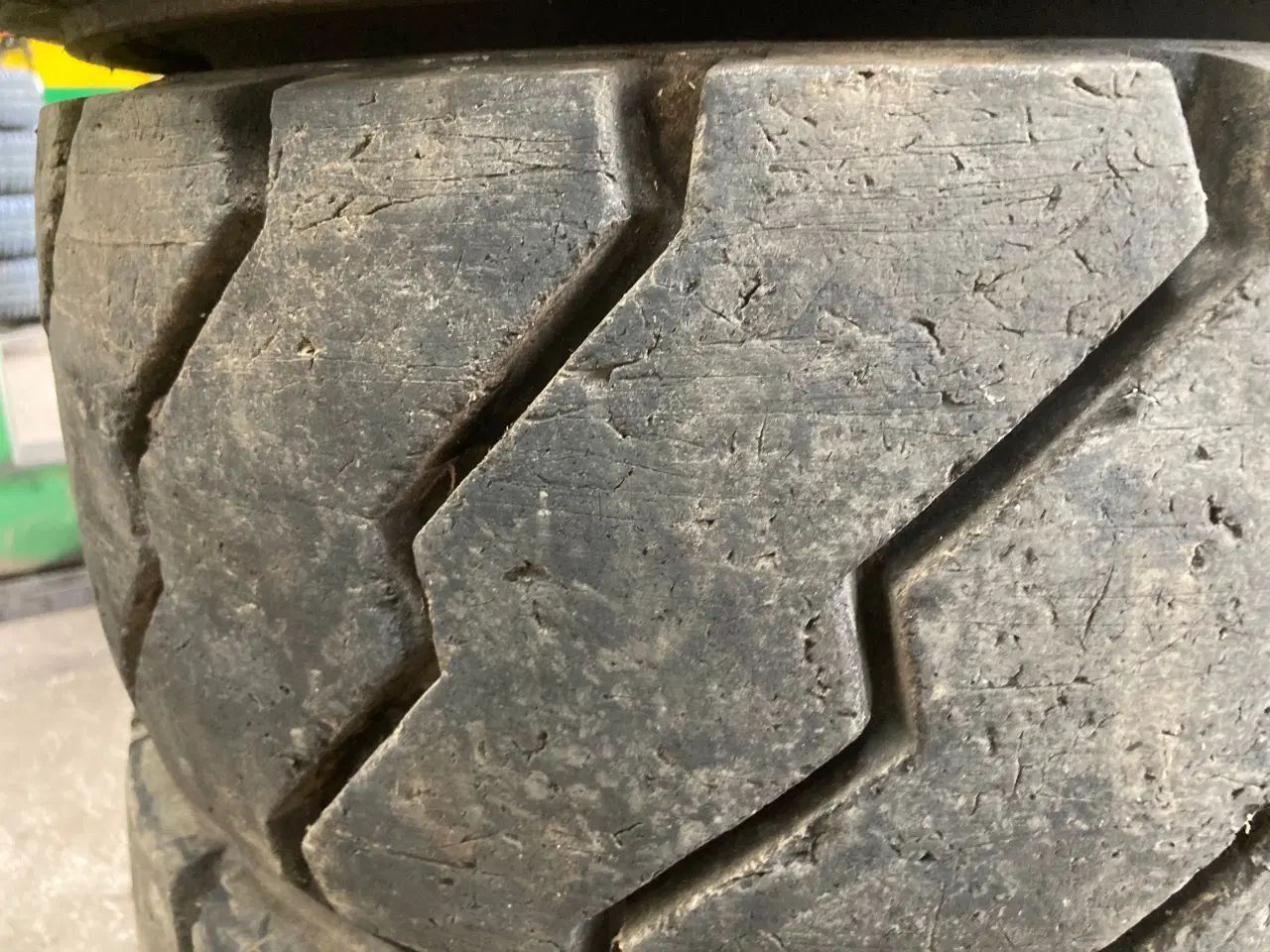 Billede 2 - Michelin Truck dæk 225/70R10