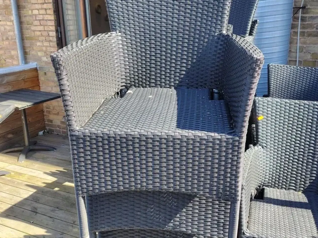 Billede 1 - Tolv stole med armlæn. Polyrattan